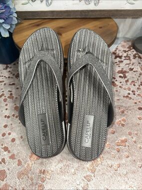 Capelli of New York Women's Charcoal Knit pattern Flip Flop Sandals